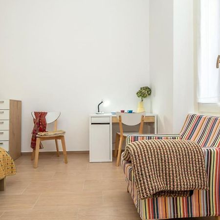 Апартаменты Liberty House, In Stile Retro! Милан Экстерьер фото